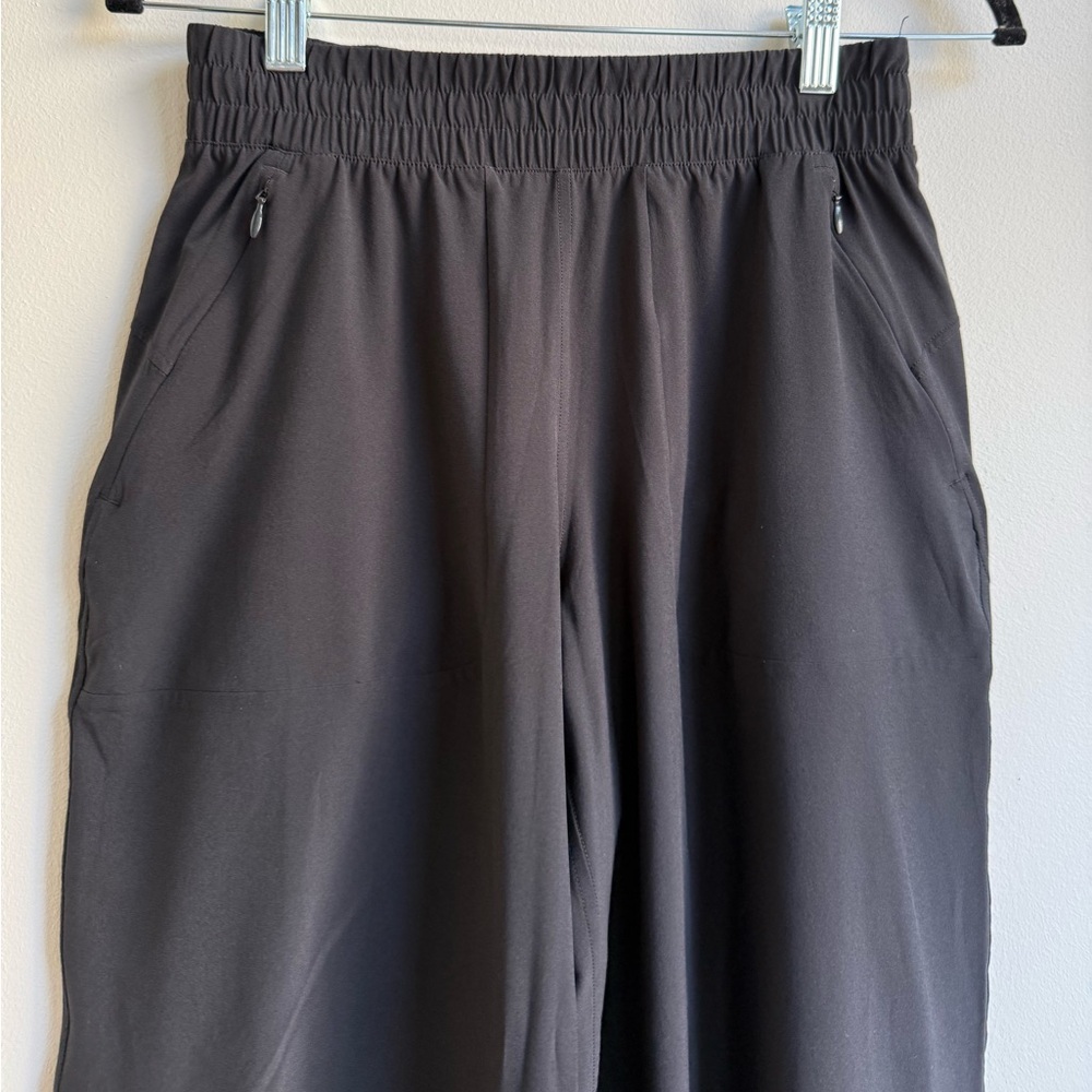 LIKE NEW LULULEMON Black SWIFT MID RISE Wide-Leg Pants - Picture 2 of 4